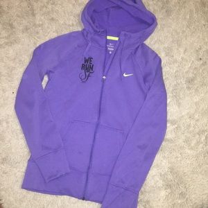NIKE therma fit hoodie